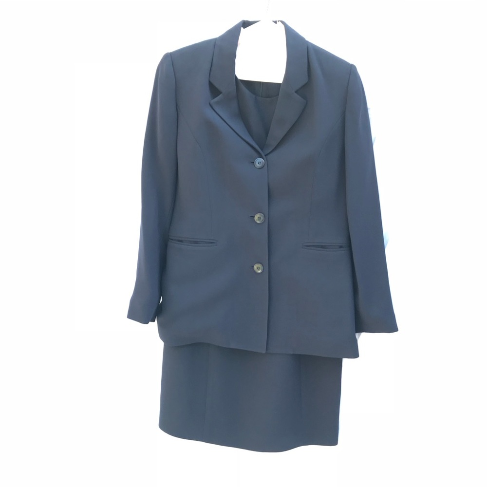 Women’s dress suit
